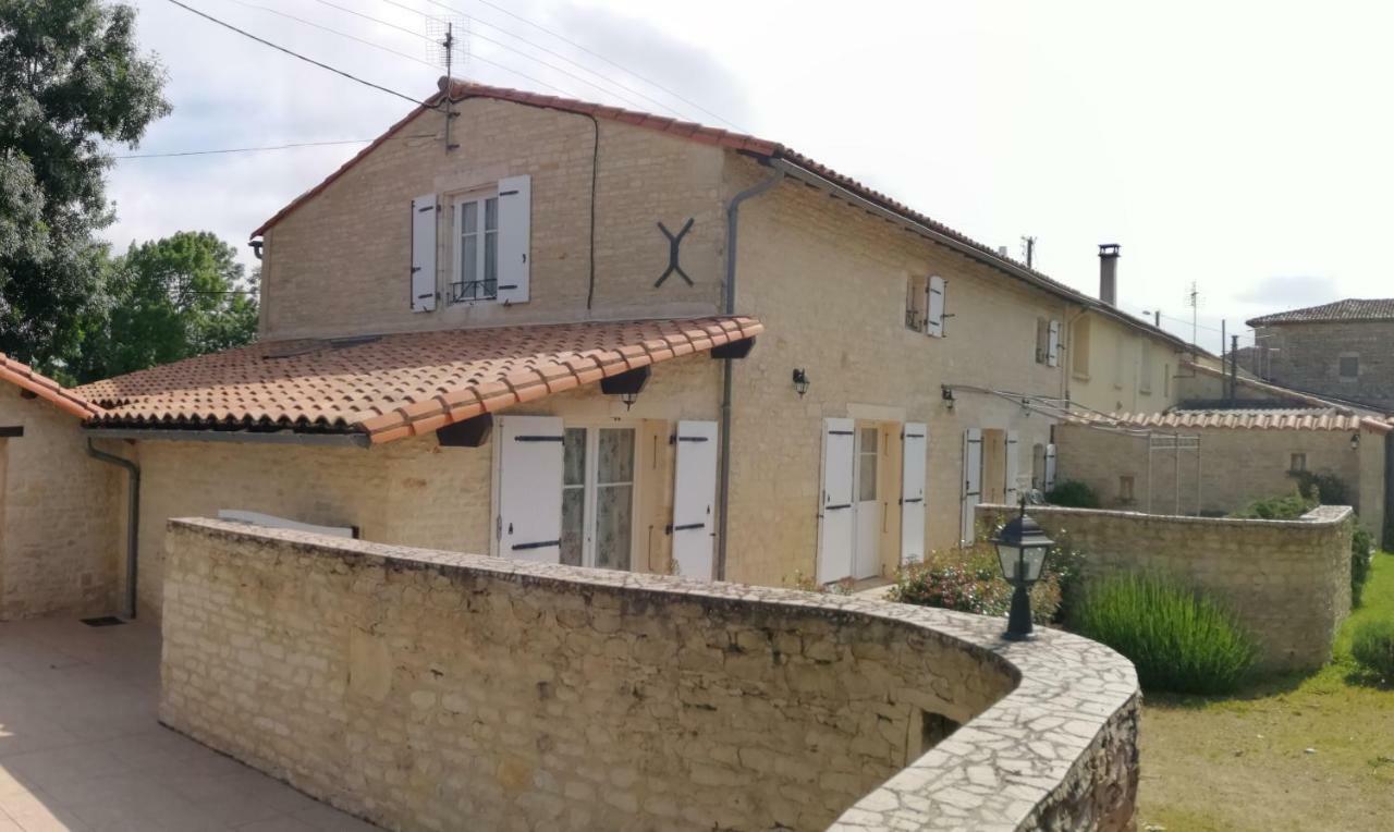 Gites La Marquise La Charriere Exterior photo
